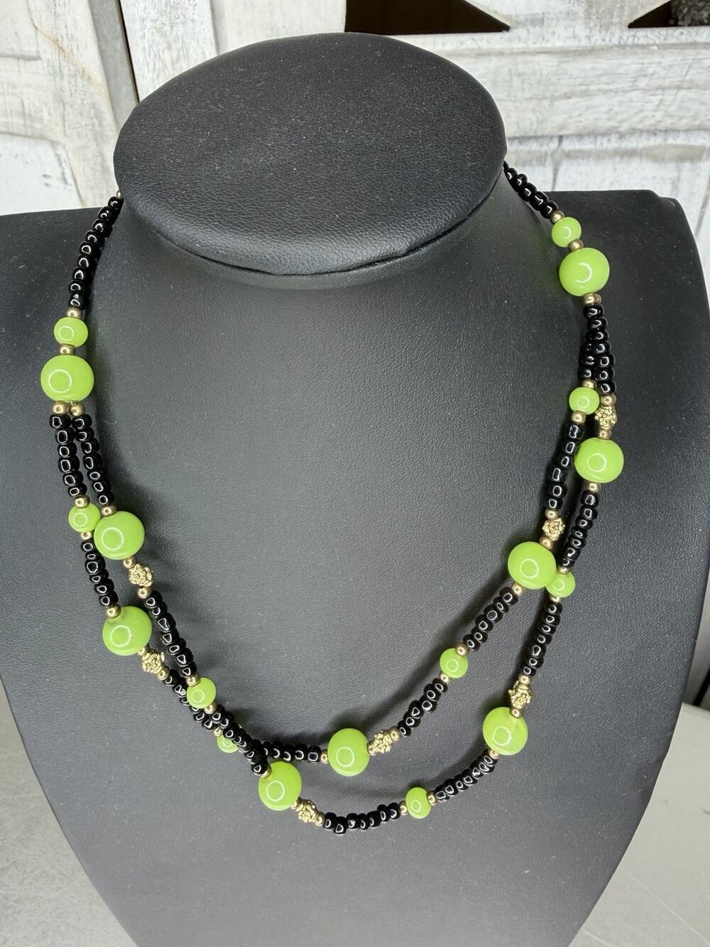 Vintage Bright Green & Black Beaded Necklace Multi Strand Retro